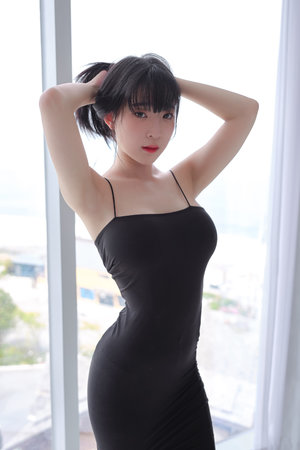 男生和女生打扑克 相关